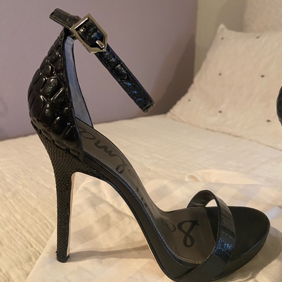 Sam Edelman Eleanor Snake Print Strap Heel - Picture 2 of 3